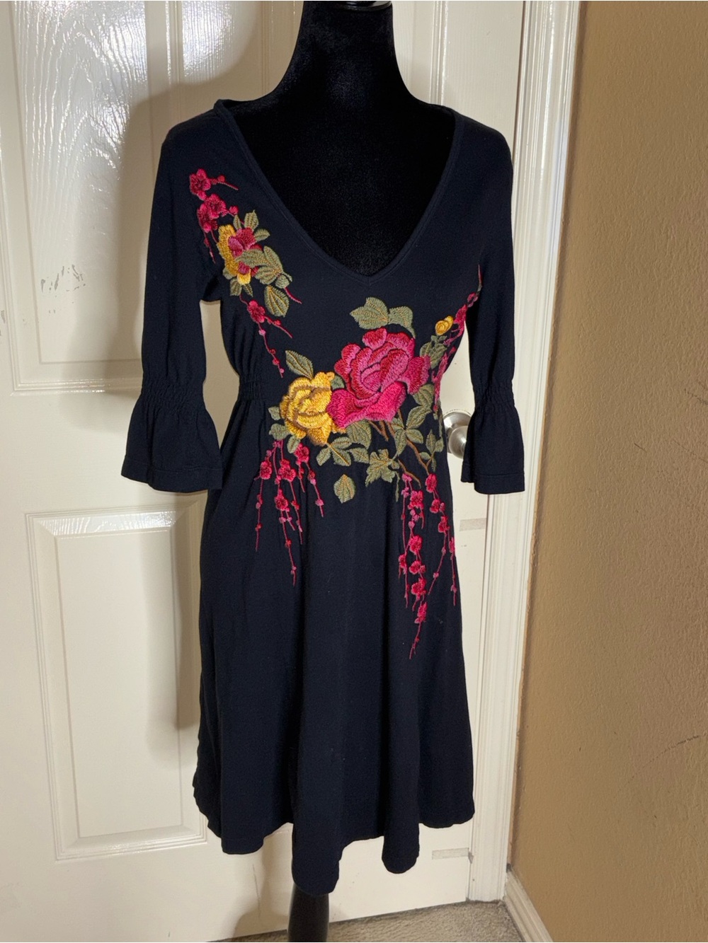 Johnny Was Black Embroidered Long Sleeve Cotton Dress | Size Medium